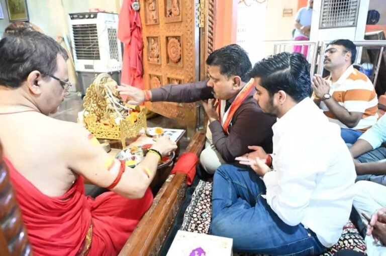 CM साय ने उपमुख्यमंत्री विजय शर्मा को जन्मदिन की दी शुभकामनाएं, बाबा भोरमदेव से की उत्तम स्वास्थ्य और दीर्घायु की कामना