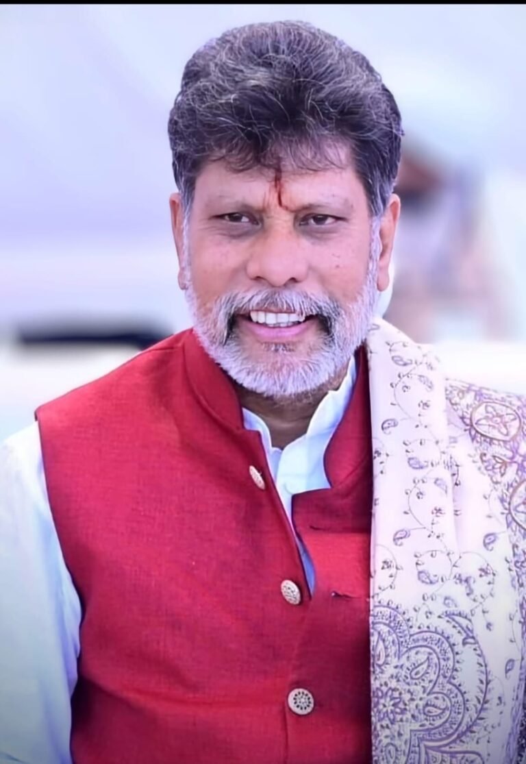 भाजपा प्रदेश अध्यक्ष व विधायक जगदलपुर श्री किरण सिंह देव ने पाट जात्रा एवं हरेली पर्व की हार्दिक शुभकामनाएं प्रेषित की है।