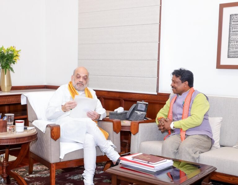 सहकारिता नेटवर्क के विस्तार से बदलेगी बस्तर की तस्वीर, अमित शाह से मिले सांसद महेश कश्यप