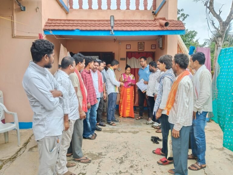 स्मार्ट मीटर के विरोध और बढ़े बिजली बिलों के खिलाफ कांग्रेस का व्यापक जनसंपर्क व हस्ताक्षर अभियान