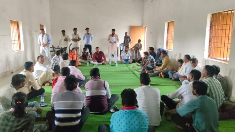 ब्लॉक कांग्रेस नानगुर की मासिक बैठक संपन्न, संगठन की मजबूती व आगामी कार्यक्रमों की तैयारियों को लेकर हुई विस्तृत चर्चा