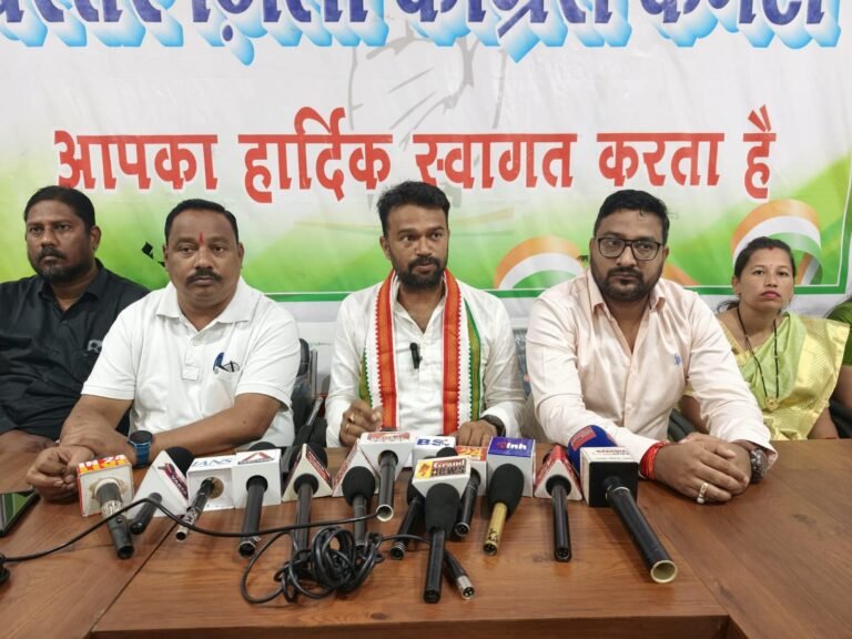 सड़कों की बदहाली के लिए भाजपा सरकार जिम्मेदार,बड़े दावे व वाहवाही लूटाने में व्यस्त हर मोर्चे पर पूरी तरह विफल हुई भाजपा सरकार- सुशील मौर्य