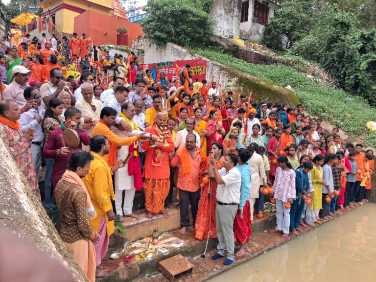 सावन के तृतीय सोमवार पर रामपाल कांवड़ यात्रा में उमड़ा आस्था का सैलाब
