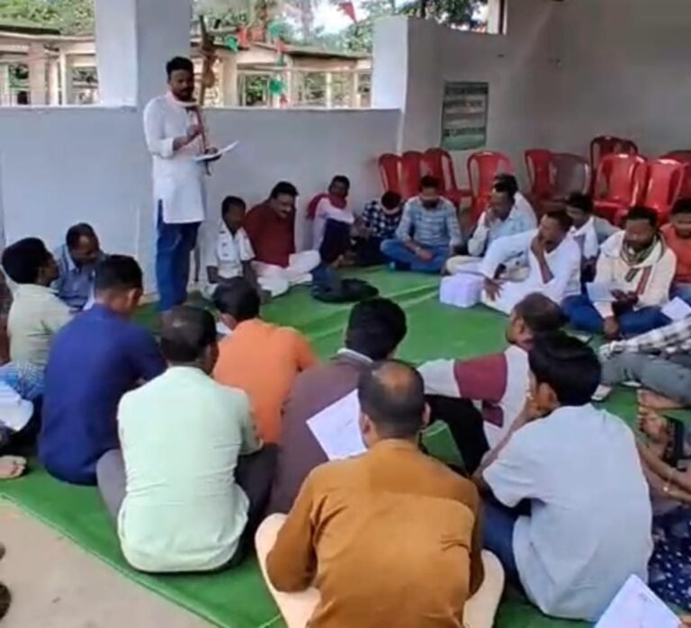 ब्लॉक कांग्रेस नेगानार की मासिक बैठक संपन्न, संगठन की मजबूती और आगामी जनांदोलन की तैयारी पर हुई चर्चा