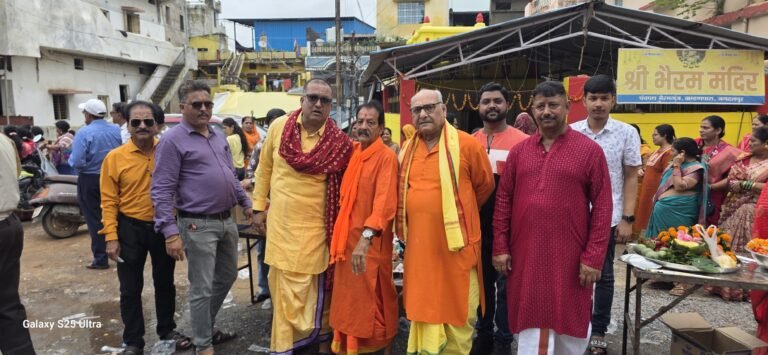 भूतेश्वर महादेव की शाही पालकी यात्रा में उमड़ा आस्था का सैलाब, आतिशबाजी से गूंजा शहर