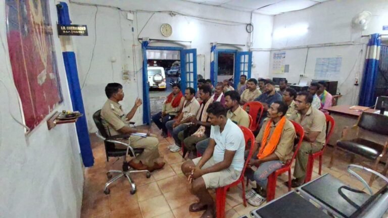 त्योहारों से पहले ट्रैफिक पुलिस की पहल, ऑटो संघों की बैठक लेकर चालकों को दिलाई नियमों के पालन की शपथ