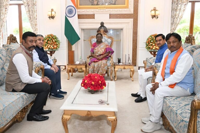 राष्ट्रपति का मुरिया दरबार में आगमन बस्तर के लिए गौरव का क्षण : महेश कश्यप,    केंद्रीय गृह मंत्री अमित शाह के बाद अब राष्ट्रपति को मुरिया दरबार में आमंत्रण, बस्तर की जनजातीय संस्कृति को मिलेगी राष्ट्रीय पहचान